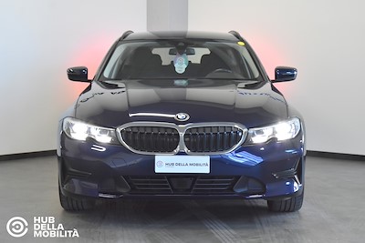 BMW 318d 48V Touring Business Advantage